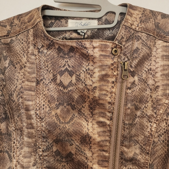 NWT Buffalo jacket in xs small in brown - Picture 6 of 10